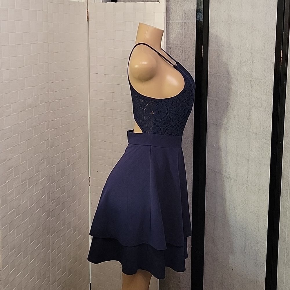 BRAND NEW DIANE LACE SLIT CUTOUT MINI DRESS - Picture 6 of 14